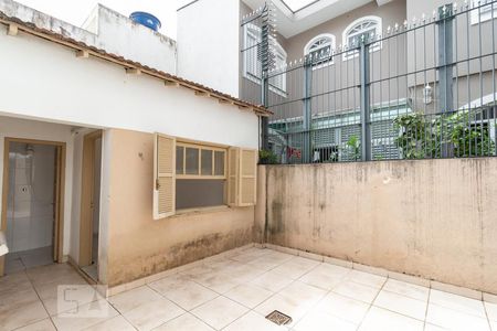 Casa à venda com 130m², 3 quartos e 2 vagasQuintal