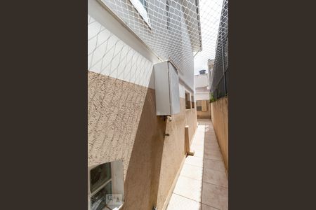 Casa à venda com 130m², 3 quartos e 2 vagasCorredor