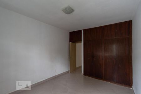 Casa à venda com 130m², 3 quartos e 2 vagasQuarto 3