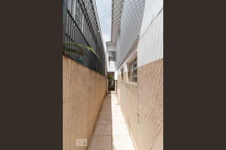 Casa à venda com 130m², 3 quartos e 2 vagasCorredor