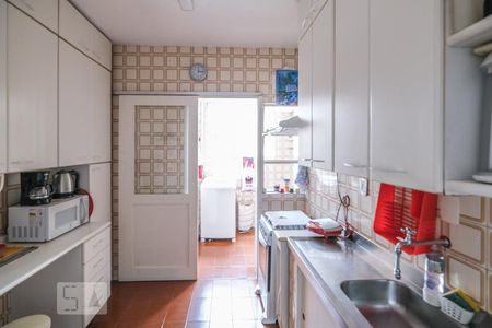 Apartamento à venda com 75m², 2 quartos e 1 vagaCozinha