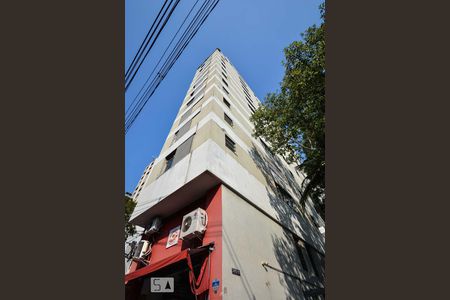 Apartamento à venda com 75m², 2 quartos e 1 vagaFachada