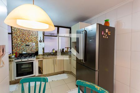 Apartamento à venda com 135m², 3 quartos e 2 vagasCozinha