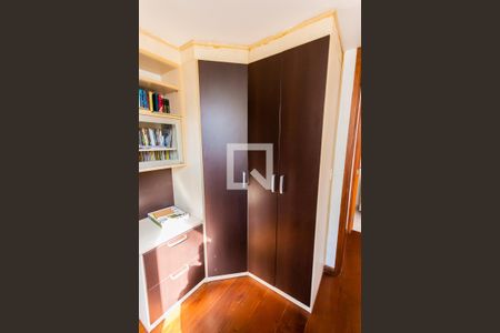 Apartamento à venda com 135m², 3 quartos e 2 vagasArmário