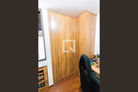 Apartamento à venda com 135m², 3 quartos e 2 vagasArmário