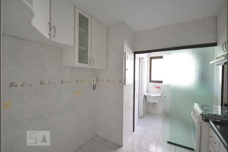 Apartamento à venda com 90m², 3 quartos e 2 vagasCozinha