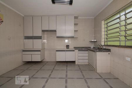 Casa para alugar com 200m², 4 quartos e 3 vagasCozinha