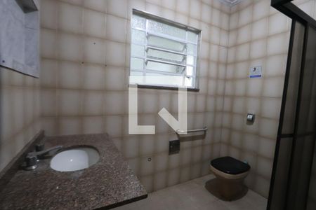 Banheiro de casa para alugar com 3 quartos, 200m² em Chácara Belenzinho, São Paulo