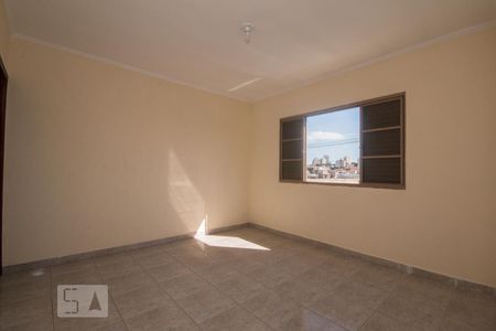 Casa para alugar com 200m², 4 quartos e 3 vagasSuite