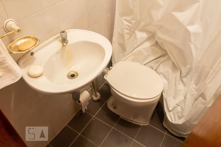 Apartamento à venda com 160m², 3 quartos e 2 vagasBanheiro de Serviço