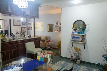 Apartamento à venda com 160m², 3 quartos e 2 vagasSala