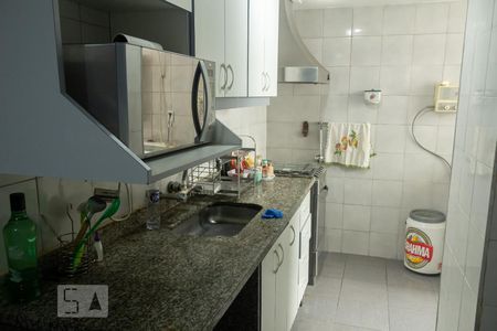 Apartamento à venda com 160m², 3 quartos e 2 vagasCozinha