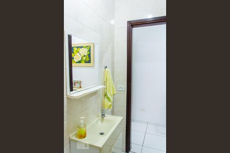 Lavabo de casa para alugar com 4 quartos, 250m² em Parque Marajoara, Santo André