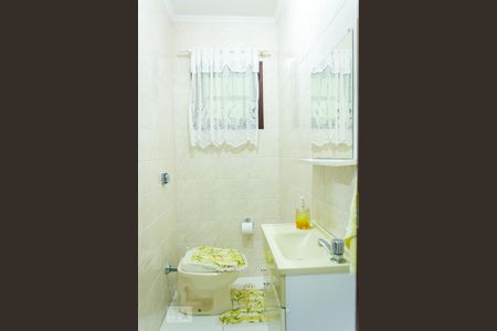Lavabo de casa para alugar com 4 quartos, 250m² em Parque Marajoara, Santo André