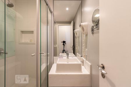 Apartamento à venda com 48m², 1 quarto e 1 vagaBanheiro Suite 2