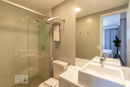 Banheiro Suite 1 de apartamento à venda com 1 quarto, 48m² em Vila Olímpia, São Paulo