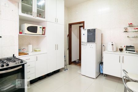 Casa à venda com 212m², 3 quartos e 4 vagasCozinha