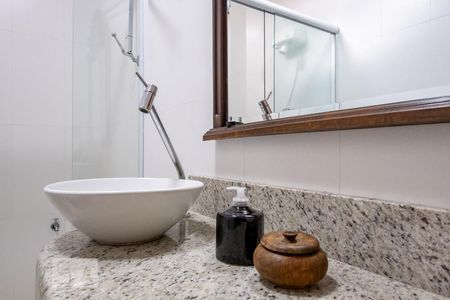 Lavabo de casa à venda com 3 quartos, 180m² em Vila Regente Feijó, São Paulo