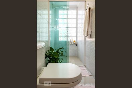 Casa à venda com 180m², 3 quartos e 2 vagasBanheiro 2