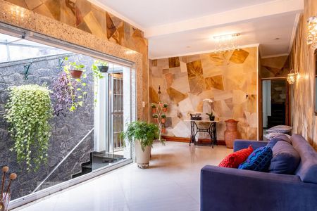 Sala de casa à venda com 3 quartos, 180m² em Vila Regente Feijó, São Paulo