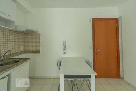 Studio para alugar com 28m², 1 quarto e 1 vaga Studio para alugar com 28m², 1 quarto e 1 vagaCozinha
