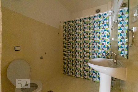 Banheiro de kitnet/studio para alugar com 1 quarto, 42m² em Campos Elíseos, São Paulo