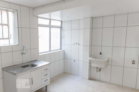 Cozinha de apartamento para alugar com 3 quartos, 87m² em Cristal, Porto Alegre