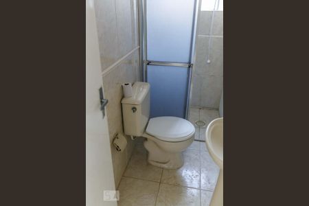 Banheiro de apartamento para alugar com 3 quartos, 87m² em Cristal, Porto Alegre