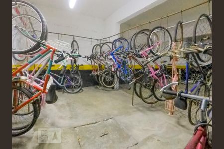 Apartamento para alugar com 384m², 3 quartos e 3 vagas Apartamento para alugar com 384m², 3 quartos e 3 vagasBicicletario