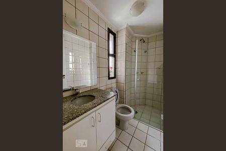 Apartamento para alugar com 85m², 3 quartos e 2 vagas Apartamento para alugar com 85m², 3 quartos e 2 vagasBanheiro da Suite