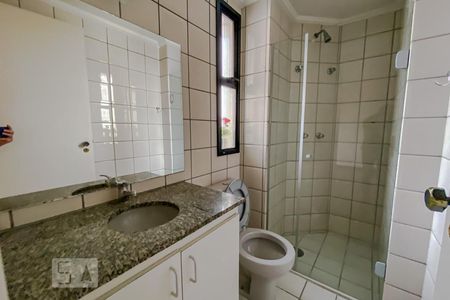 Apartamento para alugar com 85m², 3 quartos e 2 vagas Apartamento para alugar com 85m², 3 quartos e 2 vagasBanheiro da Suite