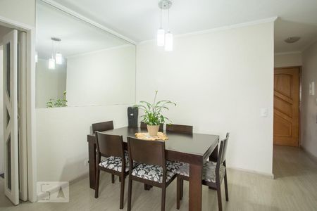 Sala de apartamento à venda com 3 quartos, 72m² em Vila Carbone, São Paulo