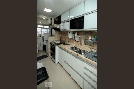 Apartamento à venda com 48m², 2 quartos e 1 vagaCozinha