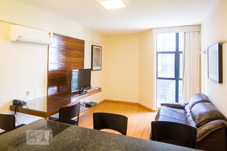 Sala de apartamento para alugar com 1 quarto, 48m² em Funcionários, Belo Horizonte