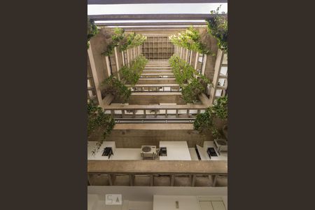 Apartamento para alugar com 48m², 1 quarto e 1 vagaVista interna dos andares