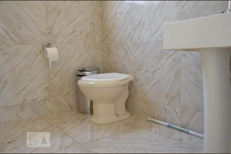 Casa para alugar com 80m², 3 quartos e sem vagaBanheiro da Suíte