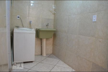 Casa para alugar com 80m², 3 quartos e sem vagaÁrea de serviço