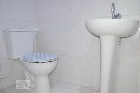 Casa para alugar com 80m², 3 quartos e sem vagaBanheiro