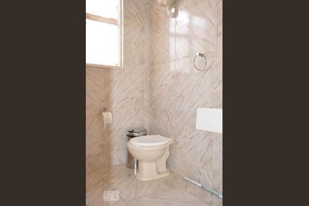 Casa para alugar com 80m², 3 quartos e sem vagaBanheiro da Suíte