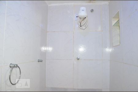 Casa para alugar com 80m², 3 quartos e sem vagaBanheiro