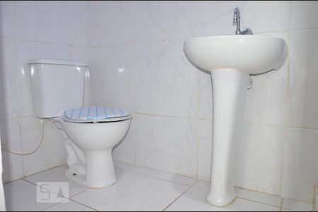 Casa para alugar com 80m², 3 quartos e sem vagaBanheiro