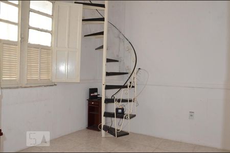 Sala de casa para alugar com 3 quartos, 80m² em Quintino Bocaiuva, Rio de Janeiro