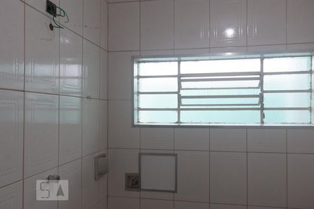 Casa à venda com 140m², 4 quartos e 2 vagasBanheiro 1