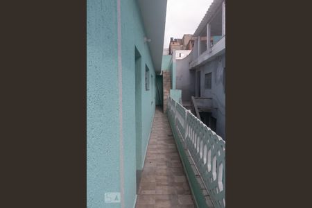 Casa à venda com 140m², 4 quartos e 2 vagasCorredor