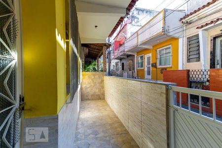 Casa de condomínio para alugar com 120m², 3 quartos e sem vaga1º andar: Varanda