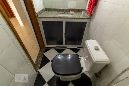 Casa de condomínio para alugar com 120m², 3 quartos e sem vaga1º andar: Banheiro Social