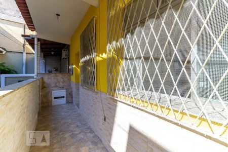 Casa de condomínio para alugar com 120m², 3 quartos e sem vaga1º andar: Varanda