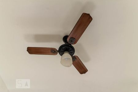 Casa de condomínio para alugar com 120m², 3 quartos e sem vaga1º andar: Detalhe Sala