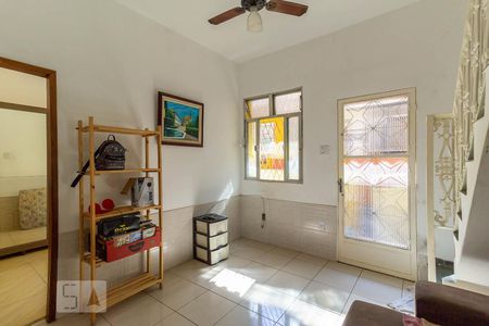 Casa de condomínio para alugar com 120m², 3 quartos e sem vaga1º andar: Sala