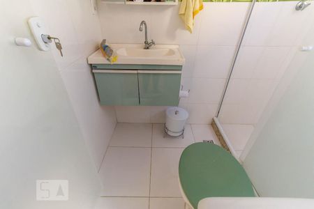 Casa de condomínio para alugar com 120m², 3 quartos e sem vaga2º andar: Banheiro da Suíte
